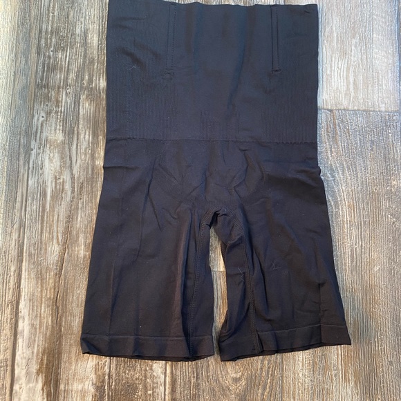 Seamless High Waist Underpants Lose
Weight Bodysuit - Picture 2 of 13